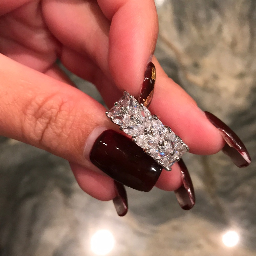 Ring - Picture 2 of 4